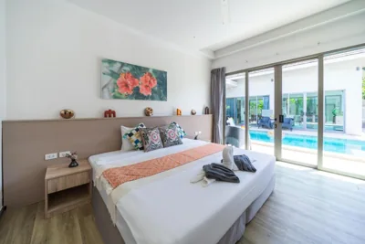 Villa — Bang tao modern holiday style pool view high speed WiFi